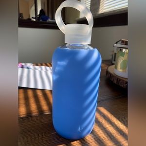 BKR Glass Water Bottle with Smooth Silicone Sleeve  Blue 500ML / 16 oz